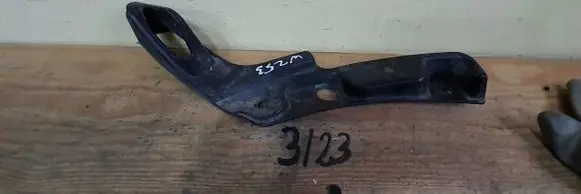 Mercedes-Benz GLC X253 C253 Seat belt trim 056468168