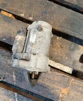 Toyota Yaris Starter motor