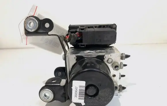 Volvo XC60 ABS Pump 31423348