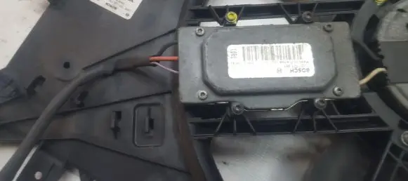 Volvo S80 Coolant fan relay 1137328081
