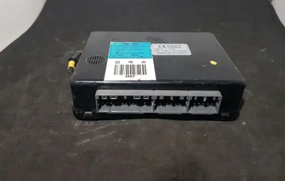 Nissan X-Trail T32 Comfort/convenience module 954002E213