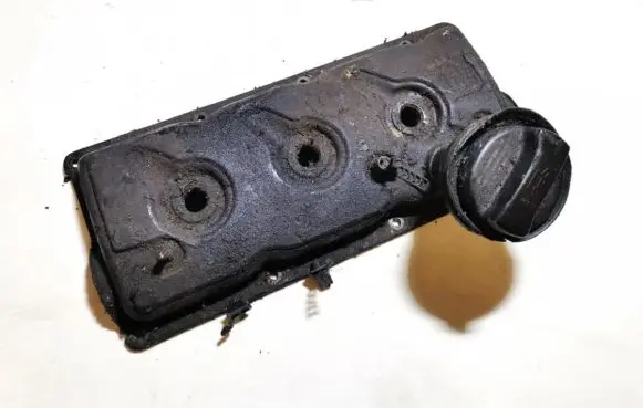 Audi A4 S4 B5 8D Rocker cam cover 