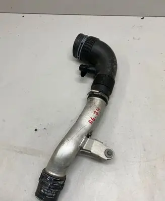 Porsche Cayenne (92A) Intercooler hose/pipe 7L8129654A