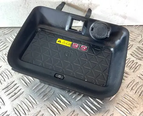 Toyota RAV 4 (XA50) Wireless charging module 861C042120CO