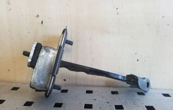 Hyundai ix35 Rear door check strap stopper