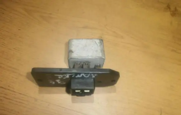 Mitsubishi Lancer Heater blower motor/fan resistor