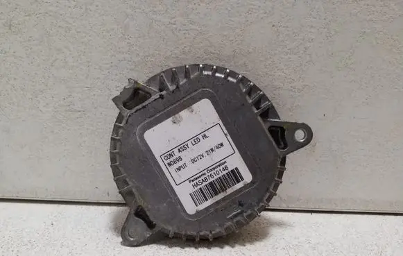 Nissan Navara D23 LED ballast control module W0898 HASA87610146