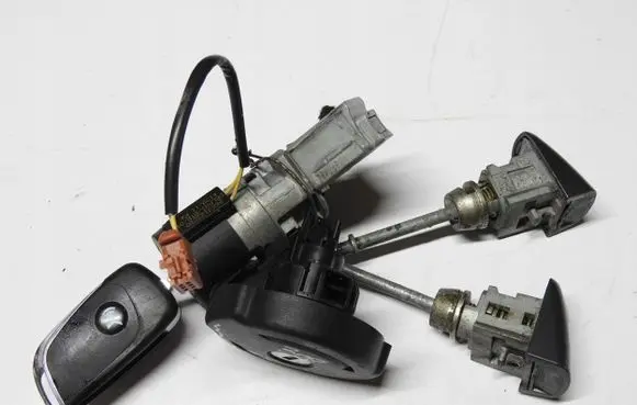 Peugeot 308 Ignition lock 235432zxc