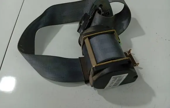 Renault Scenic I Rear seatbelt 