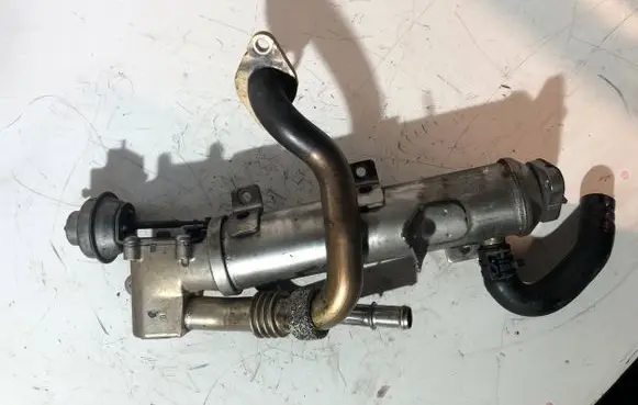 Audi A4 S4 B8 8K EGR valve cooler 03L131512AH V110 464101C