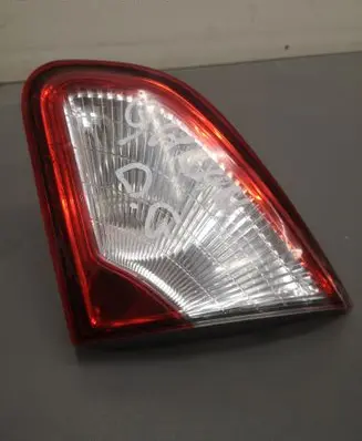 Nissan Qashqai Tailgate rear/tail lights 89503209
