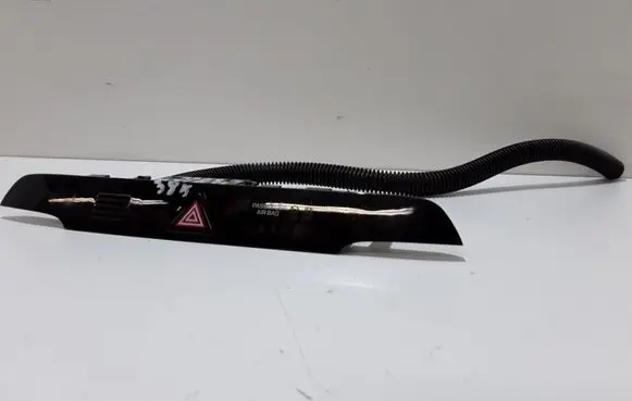 Hyundai Tucson LM Hazard light switch 93700D7800