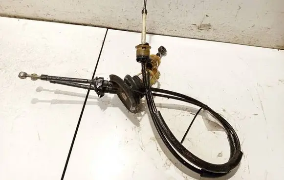 Peugeot 207 Gear shift cable linkage 