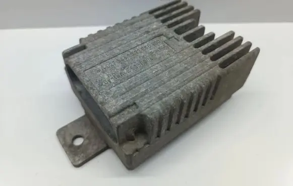 Coolant fan relay