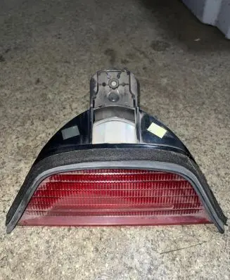 BMW 5 E39 Third/center stoplight 8385659