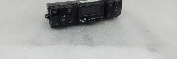 Mercedes-Benz S W220 Climate control unit 2208300185