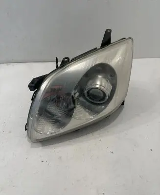 Toyota Avensis T250 Headlight/headlamp