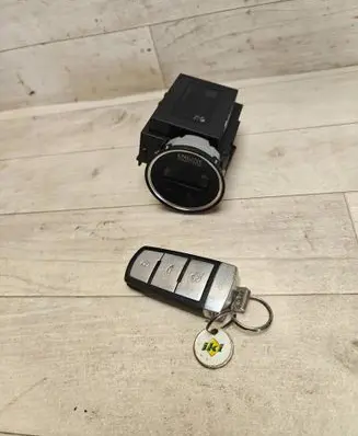 Volkswagen PASSAT B6 Ignition lock 3C0905843Q