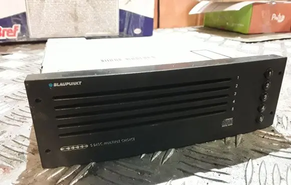 Peugeot 307 CD/DVD changer 9663722977