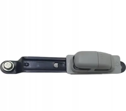 Suzuki SX4 S-Cross Seat belt adjustment rail 