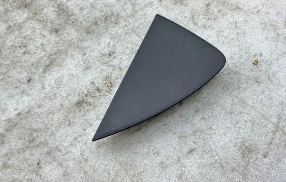 Tesla Model Y Dashboard side end trim 108336100D CQL23171002704