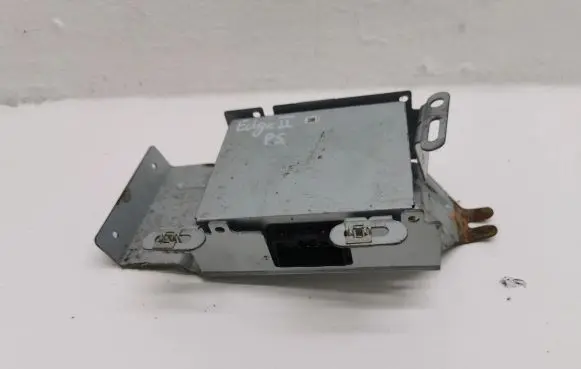 Ford Edge II Voltage converter/converter module 