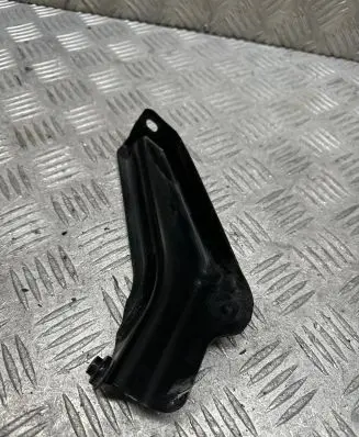 BMW 5 E60 E61 Other engine bay part 7117646