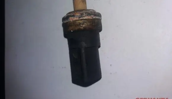 Volkswagen PASSAT B5 Coolant temperature sensor 076919501
