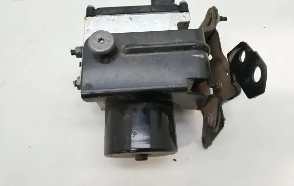Peugeot 407 ABS Pump 15710605