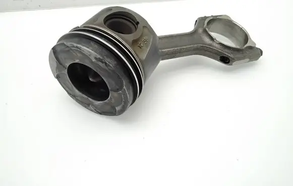 Opel Zafira C Piston with connecting rod 438