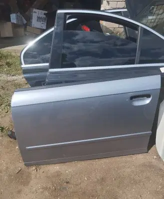 Audi A4 S4 B7 8E 8H Front door