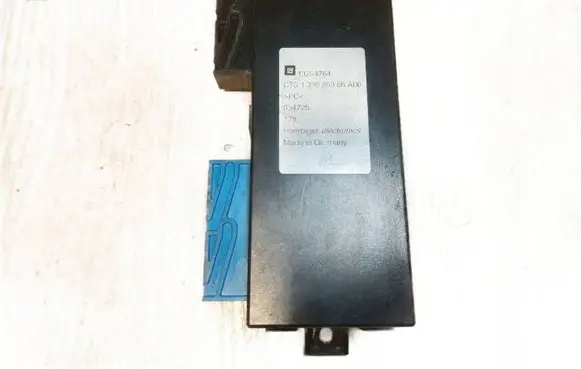 Opel Astra H Central body control module 13254764 054725 133025306