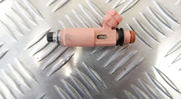 Lexus RX 330 - 350 - 400H Fuel injector 2325020030
