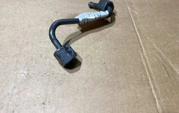 Mercedes-Benz Sprinter W906 Fuel injector supply line/pipe A6510704533 6510702533