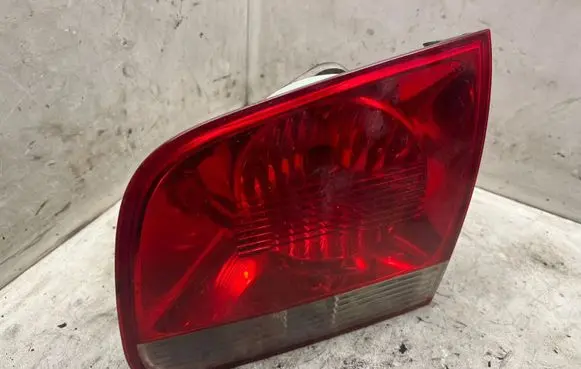 Volkswagen Touareg I Tailgate rear/tail lights 28268003