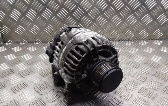 Volkswagen Sharan Generator/alternator 038903023L