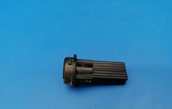 BMW 7 E38 Tail light bulb cover holder 138736532