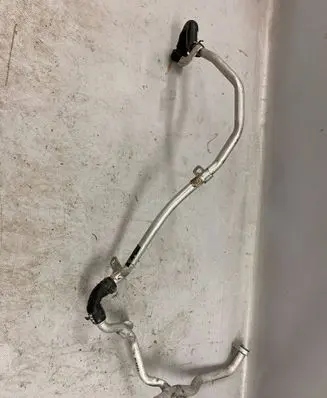Audi Q5 SQ5 Engine coolant pipe/hose 80A122449R 80A122061