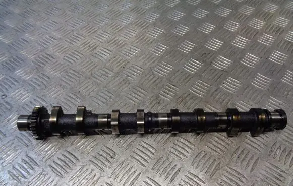 Toyota Avensis T250 Camshaft 