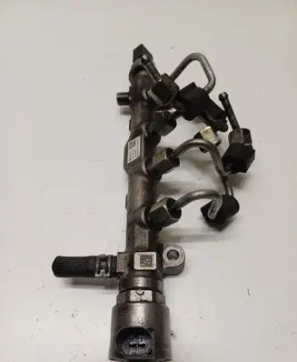Volkswagen Golf VII Fuel main line pipe 04L089G