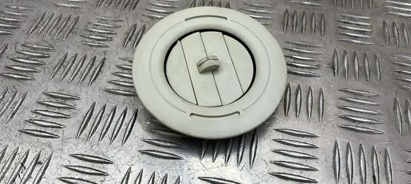 Chrysler Grand Voyager V Air vent grill in roof 