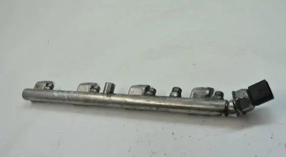 BMW 5 F10 F11 Fuel main line pipe 7537319 7547599