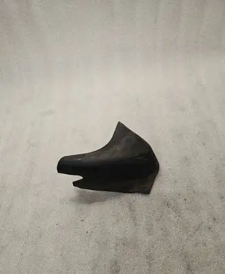 Audi A8 S8 D2 4D Other engine bay part 4d0806583