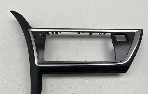 Toyota Auris E180 Radio/GPS head unit trim 5540502430 5540502440