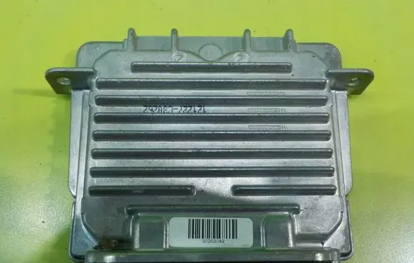 Ford C-MAX II LED ballast control module 89089352 18AB10