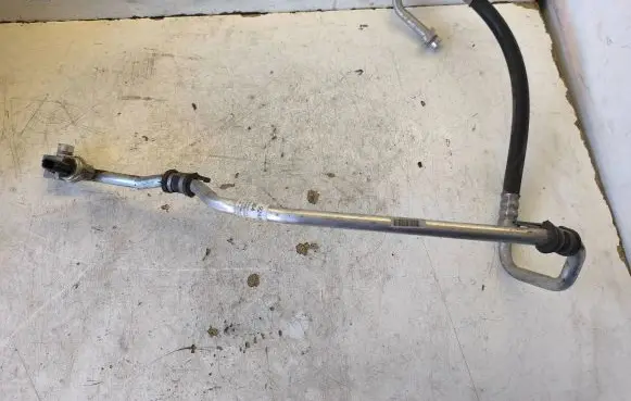 Renault Trafic III (X82) Air conditioning (A/C) pipe/hose 924907582R 93868384