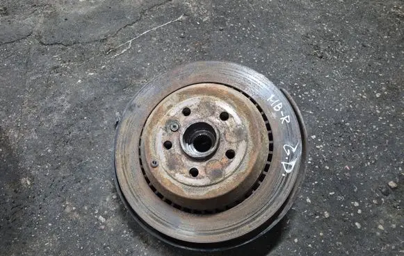 Mercedes-Benz R W251 Rear wheel hub