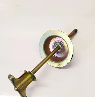 Toyota Corolla Verso E121 Spare wheel bolt 