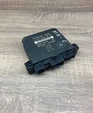 Mercedes-Benz C W202 Door control unit/module 2108207626 356826 Used