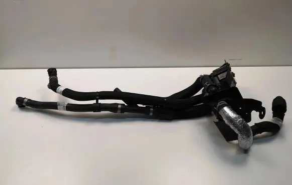 Land Rover Discovery Sport Engine coolant pipe/hose